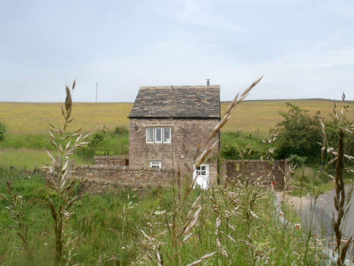 http://www.plattin-inn.co.uk/wp-content/uploads/2022/03/cottage-from-road-Cover-photo-1.jpg